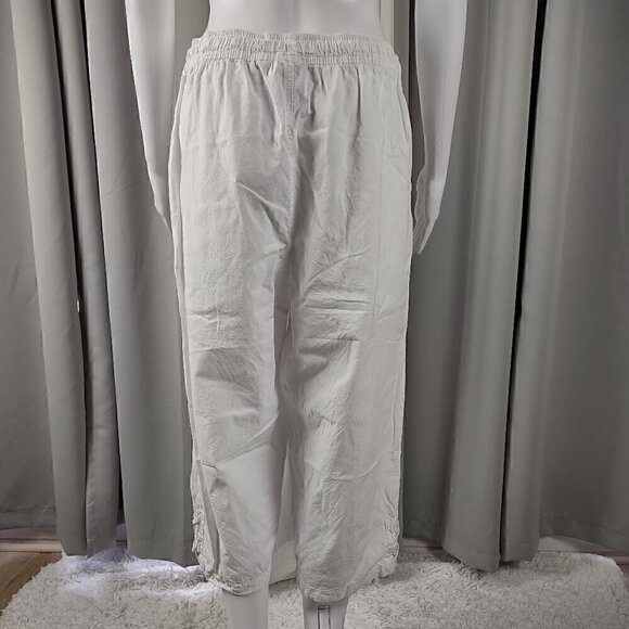 Kim Rogers Women's Two Pocket White 100% Cotton Lightweight Capri Pants, Size M - Picture 4 of 11